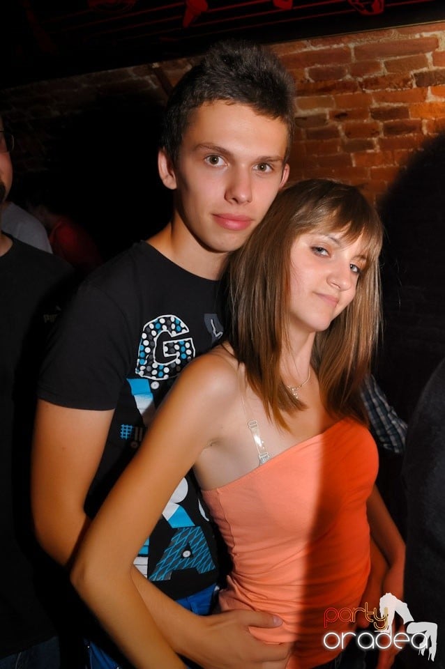 Promo Weekend continuă în Escape, 