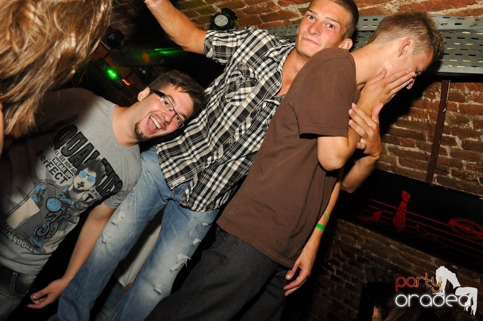 Promo Weekend în Club Escape, 