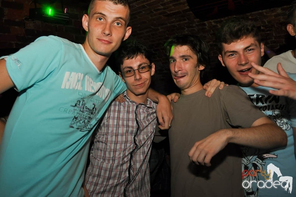 Promo Weekend în Club Escape, 