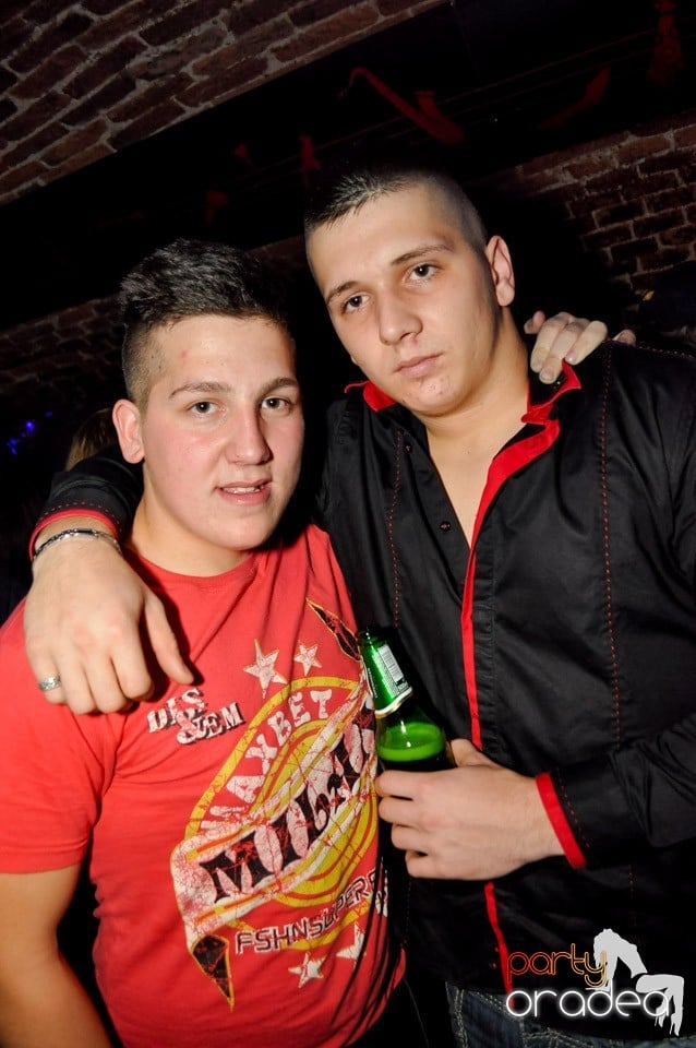 Raise your drinks and party with us, 