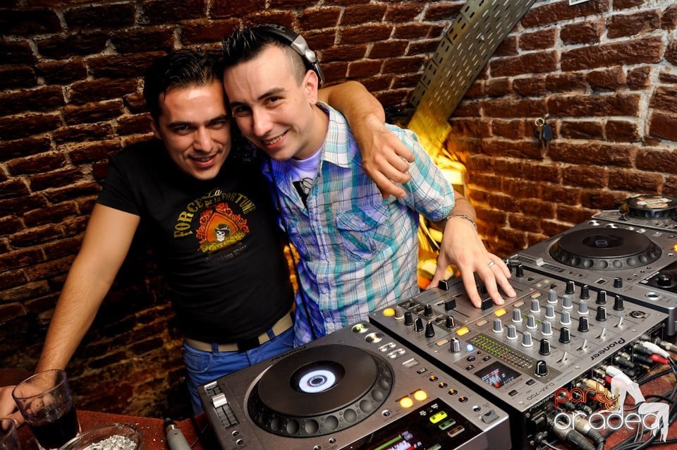 Red Bull Party în Club Escape, 