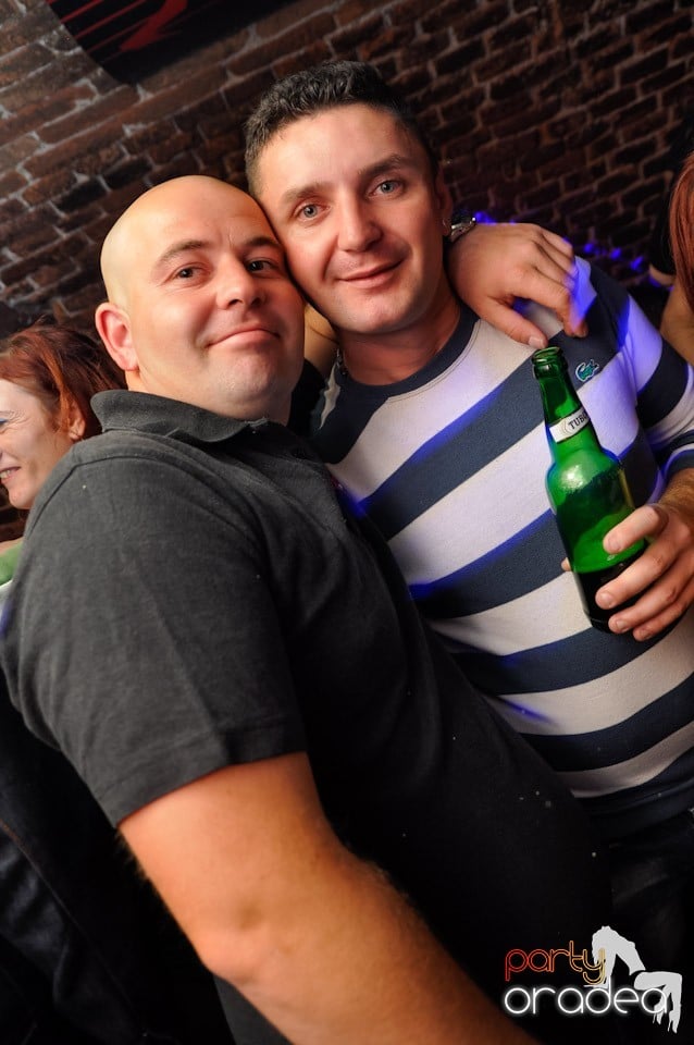 Red Bull Party în Club Escape, 