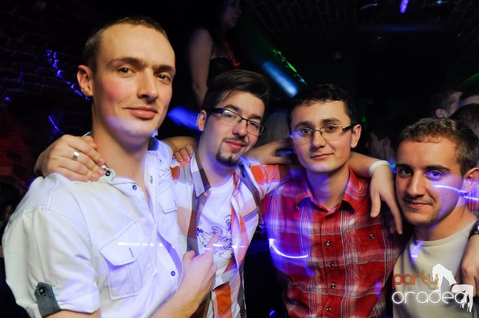 Red Bull Party în Club Escape, 