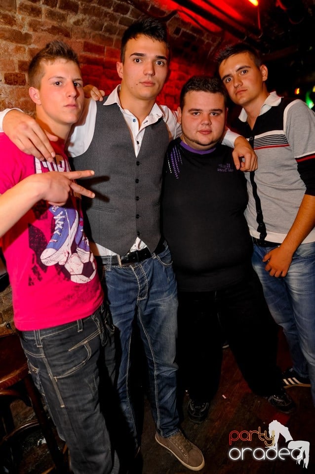 Red Bull Party în Escape, 