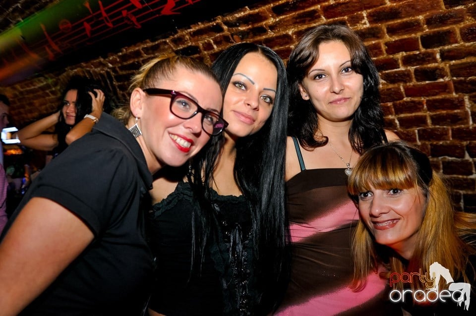 Red Bull Party în Escape, 