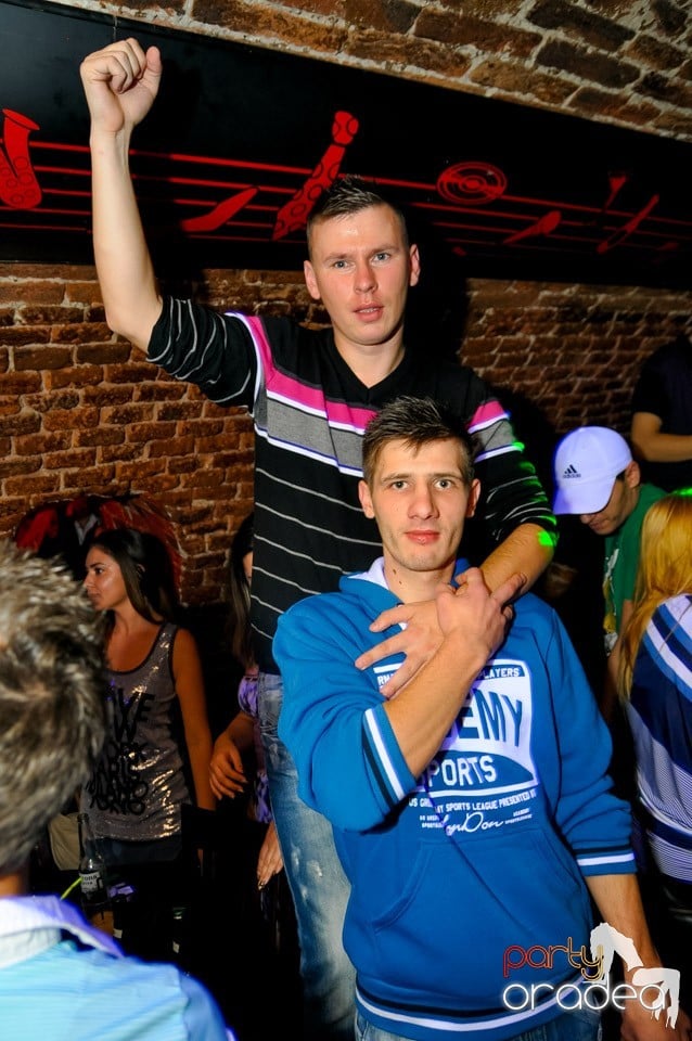 Red Bull Party în Escape, 