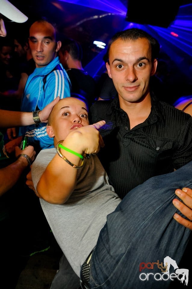 Red Bull Party în Escape, 