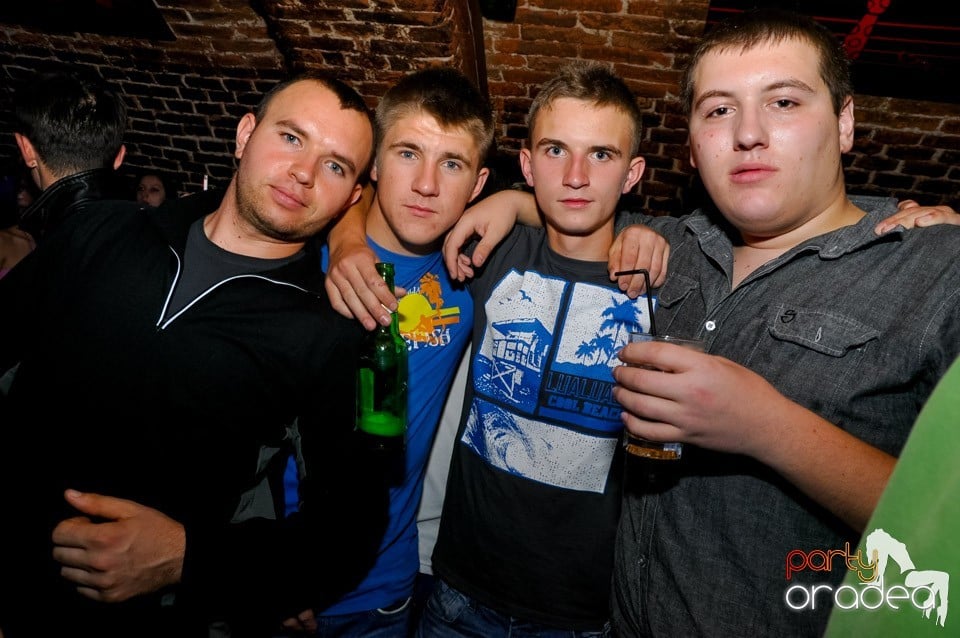 Red Bull Party în Escape, 