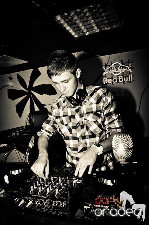 Replay Party în No Problem, 