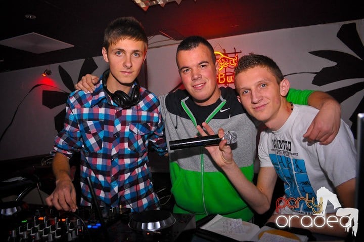 Replay Party în No Problem, 