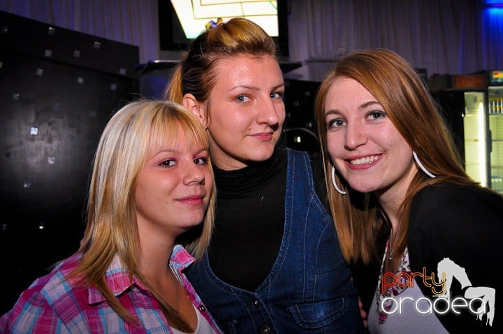 Replay Party în No Problem, 