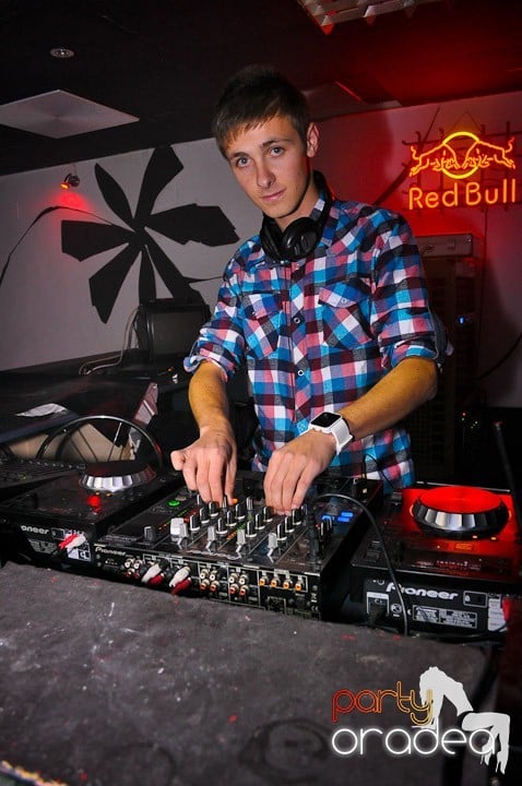 Replay Party în No Problem, 