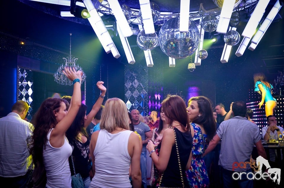 Retro Night Fever în Club The One, 