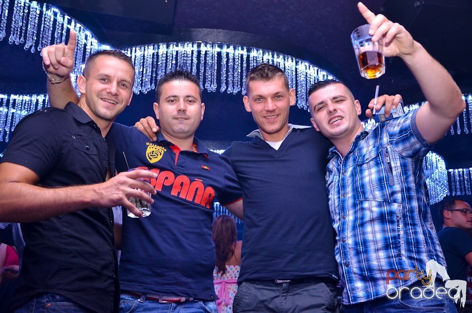 Retro Night Fever în Club The One, 