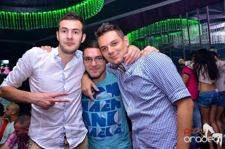 Retro Night Fever în Club The One, 