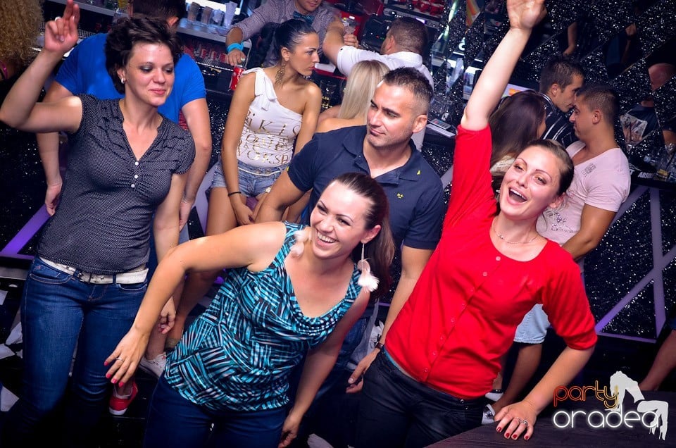 Retro Night Fever în Club The One, 