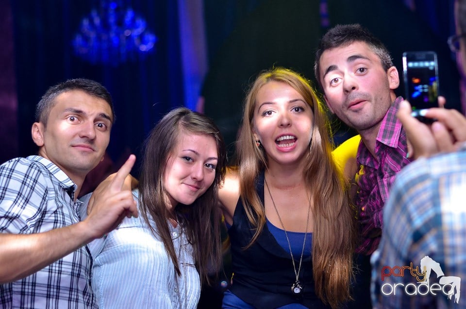 Retro Night Fever în Club The One, 