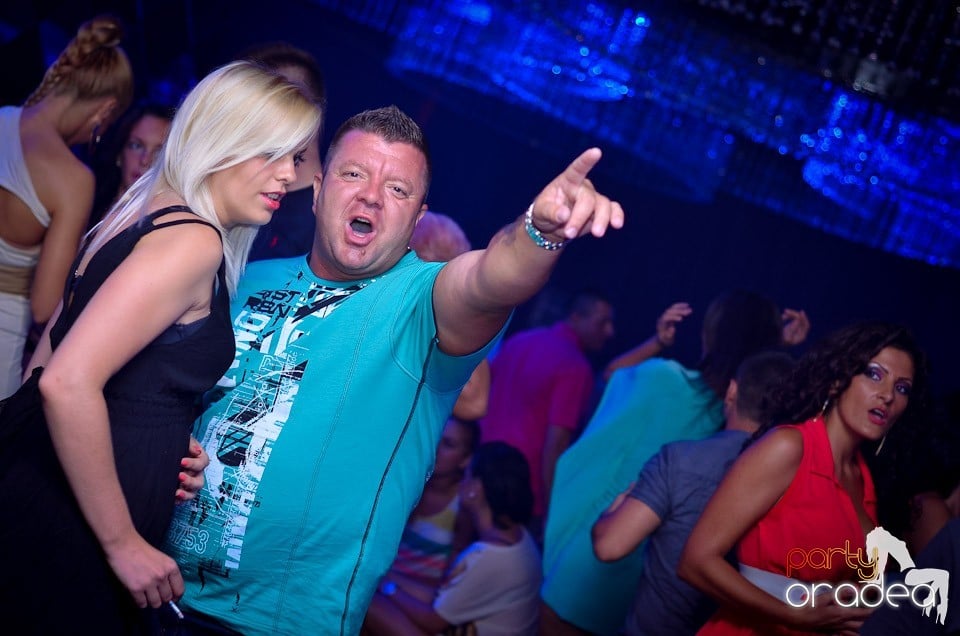 Retro Night Fever în Club The One, 