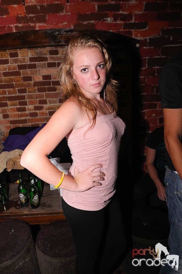 Retro Party în Club Escape, 