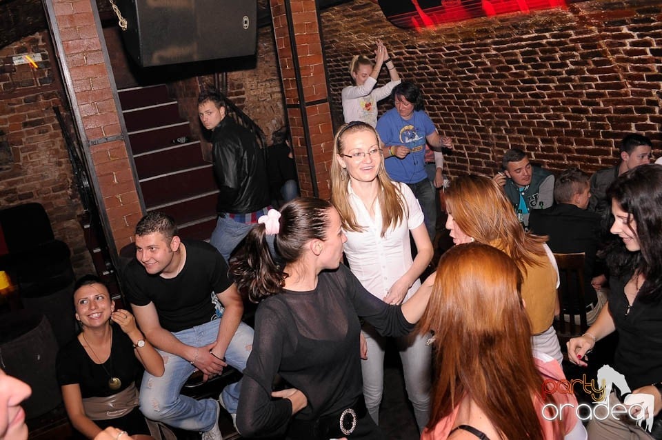 Retro Party în Club Escape, 