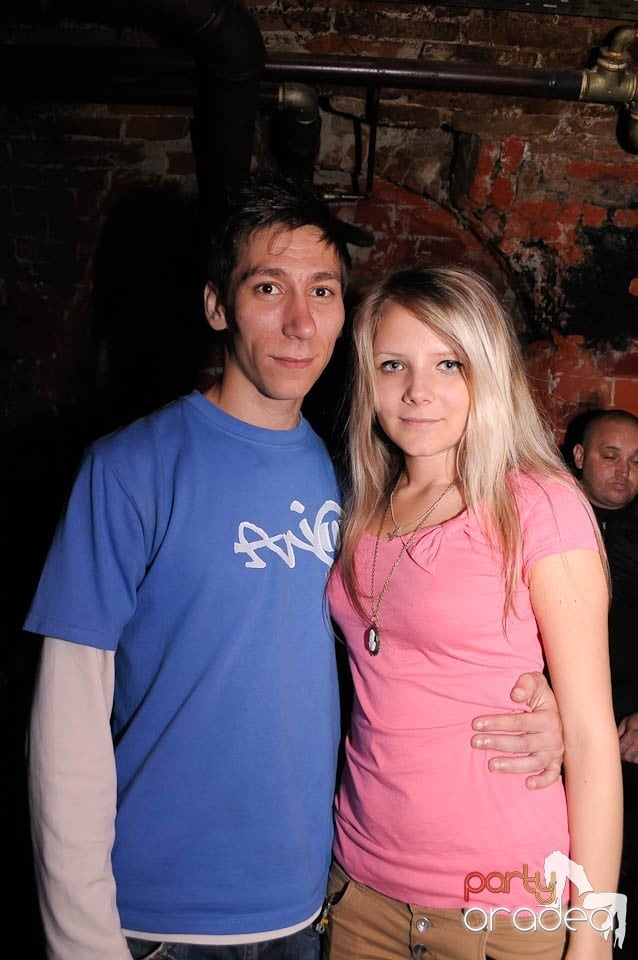 Retro Party în Club Escape, 