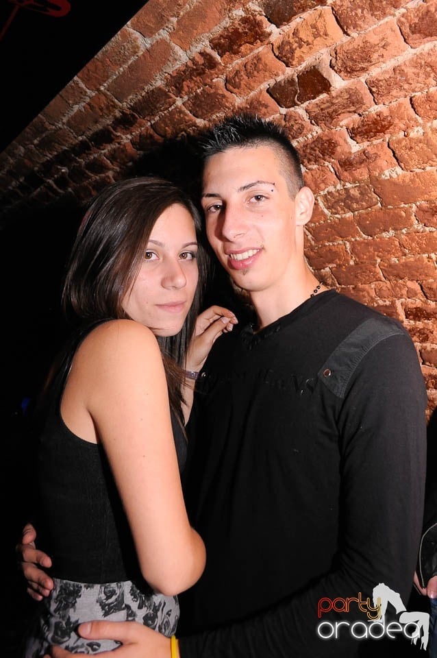 Retro Party în Club Escape, 