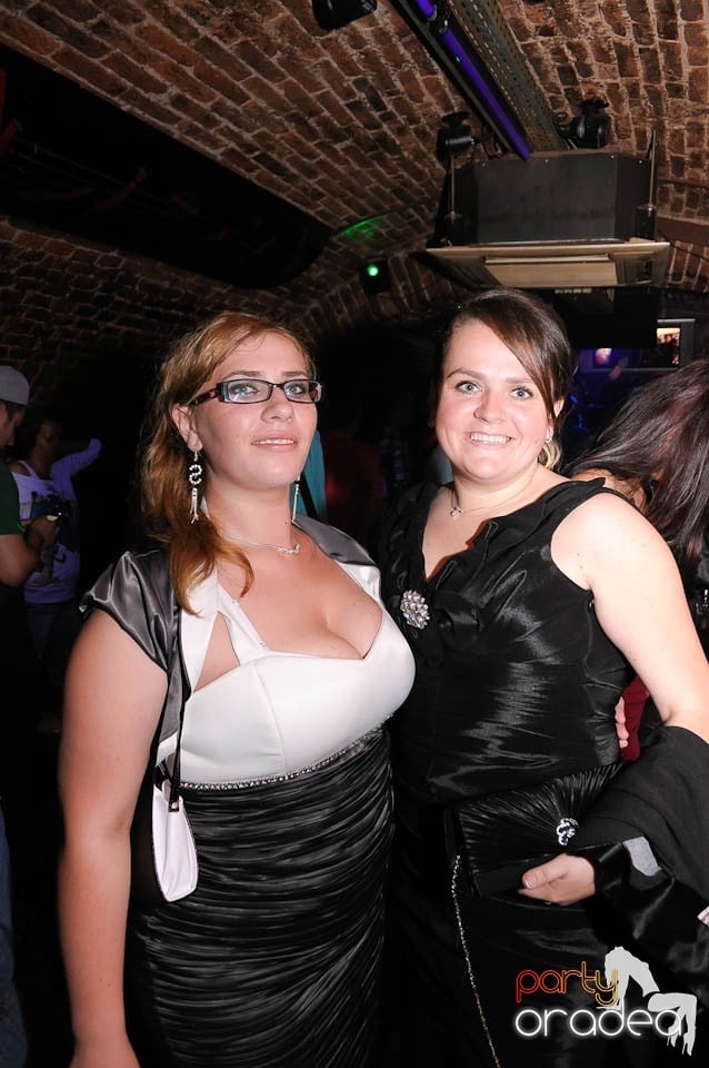 Retro Party în Club Escape, 