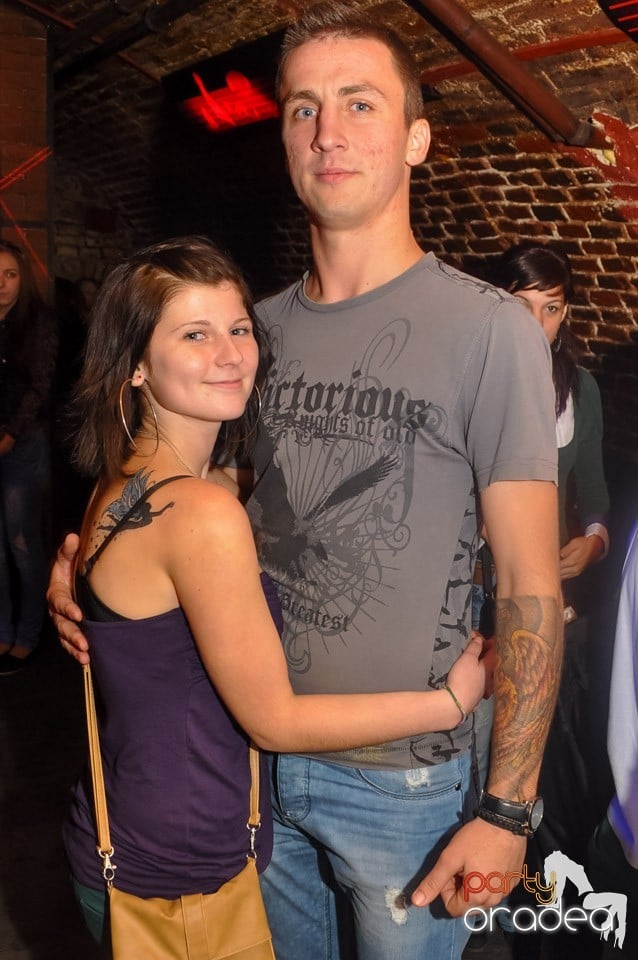 Retro Party în Club Escape, 