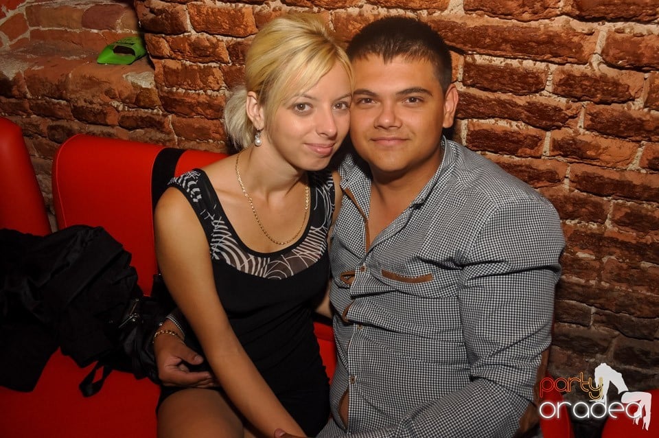 Retro Party în Club Escape, 