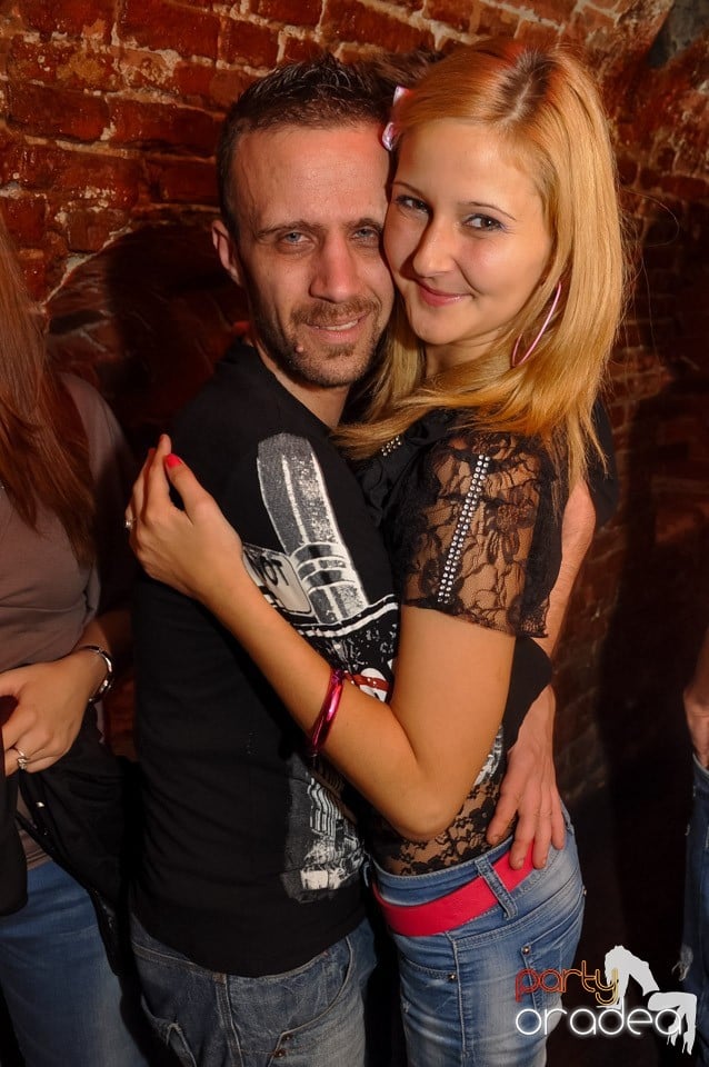 Retro Party în Club Escape, 