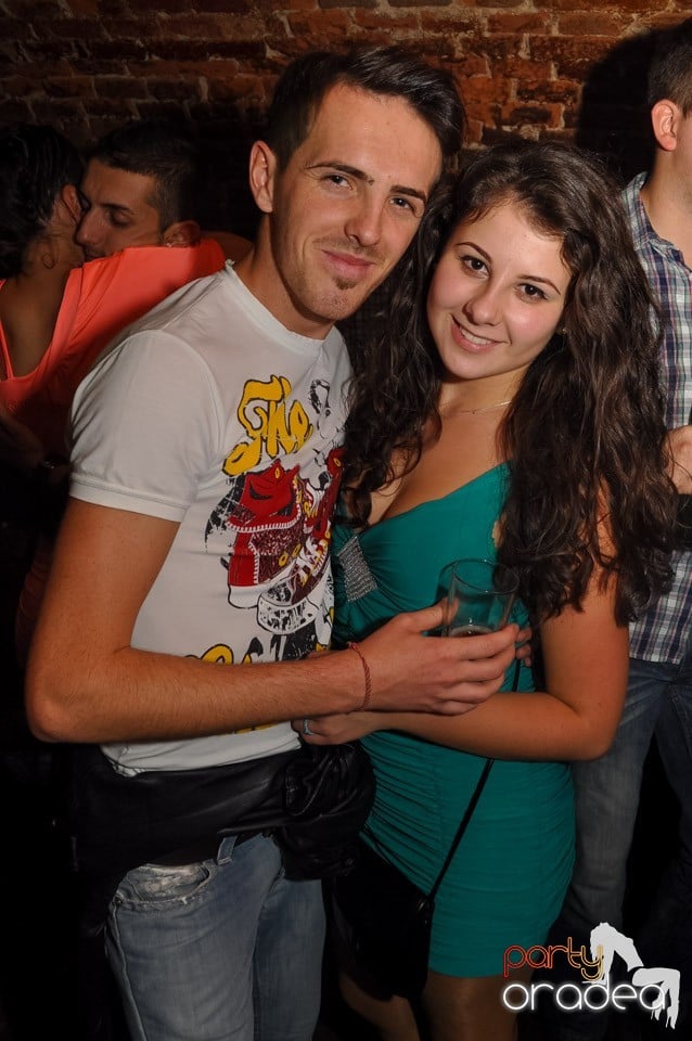 Retro Party în Club Escape, 