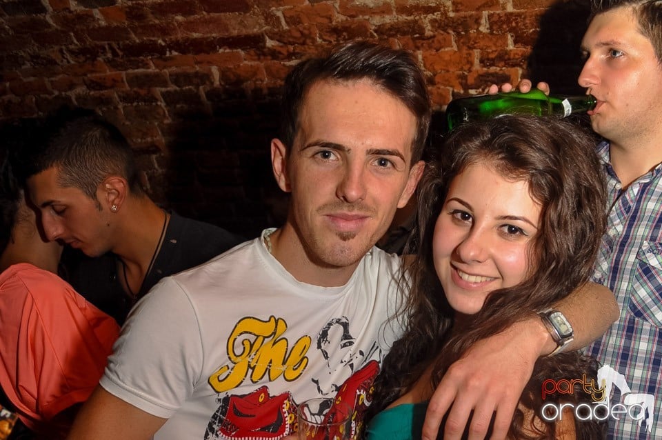 Retro Party în Club Escape, 