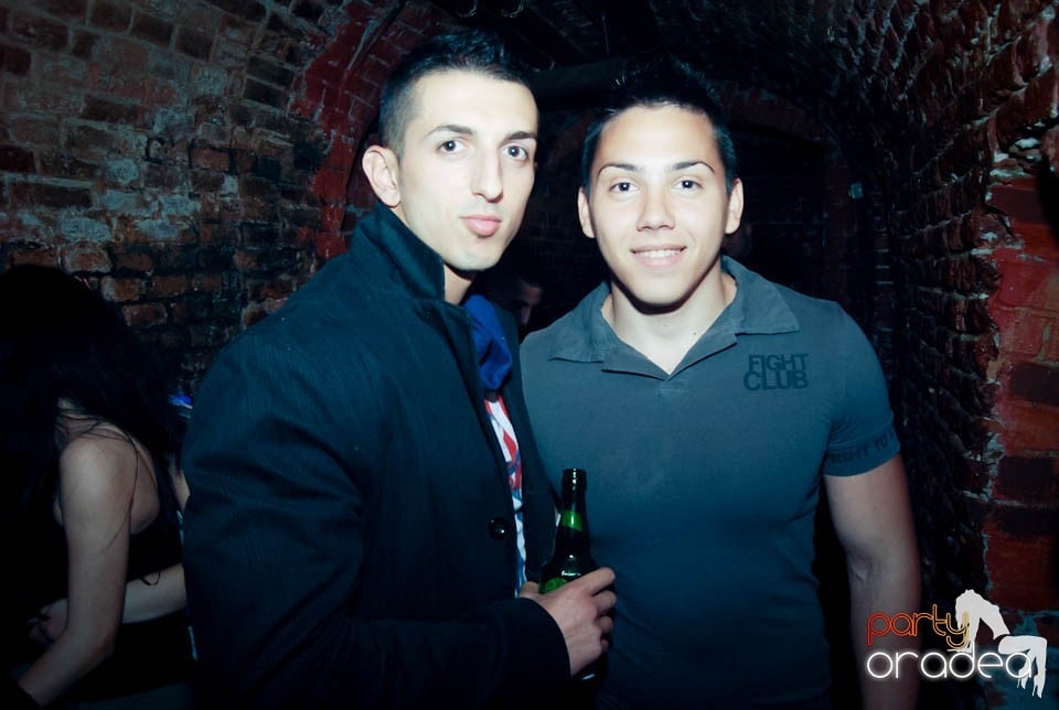 Retro Party în Club Escape, 