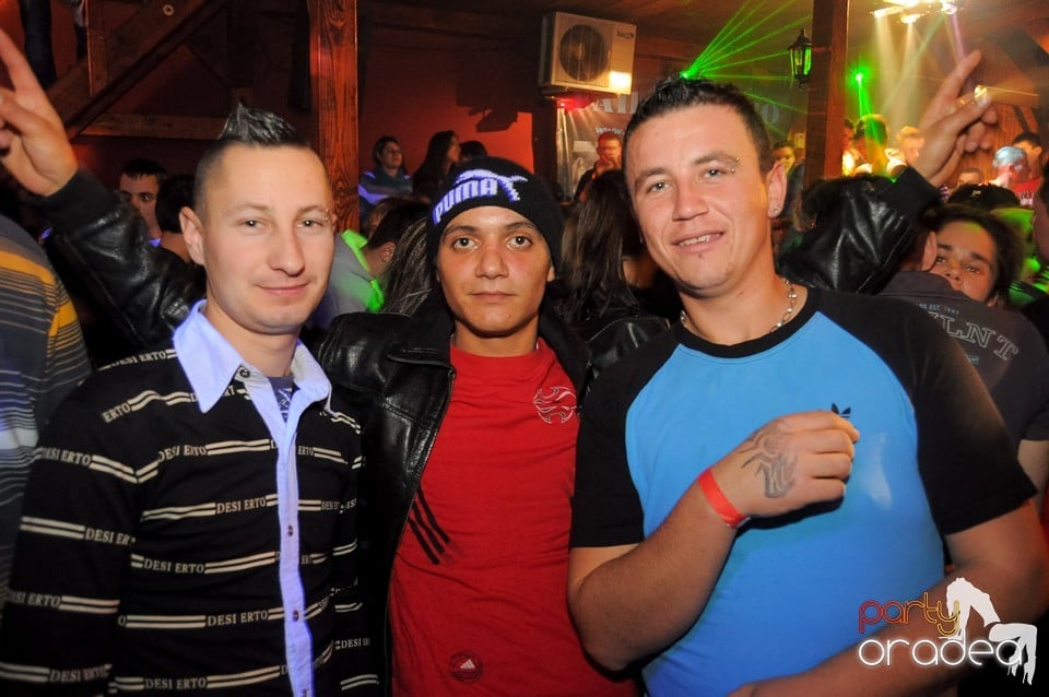 Retro Party în Disco Faház, 