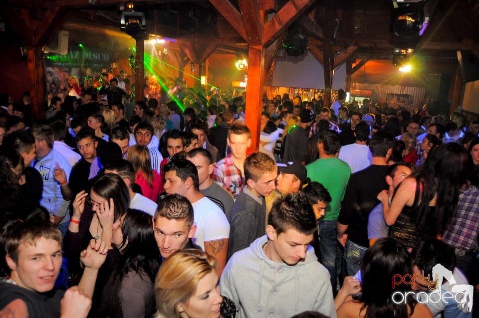 Retro Party în Disco Faház, 