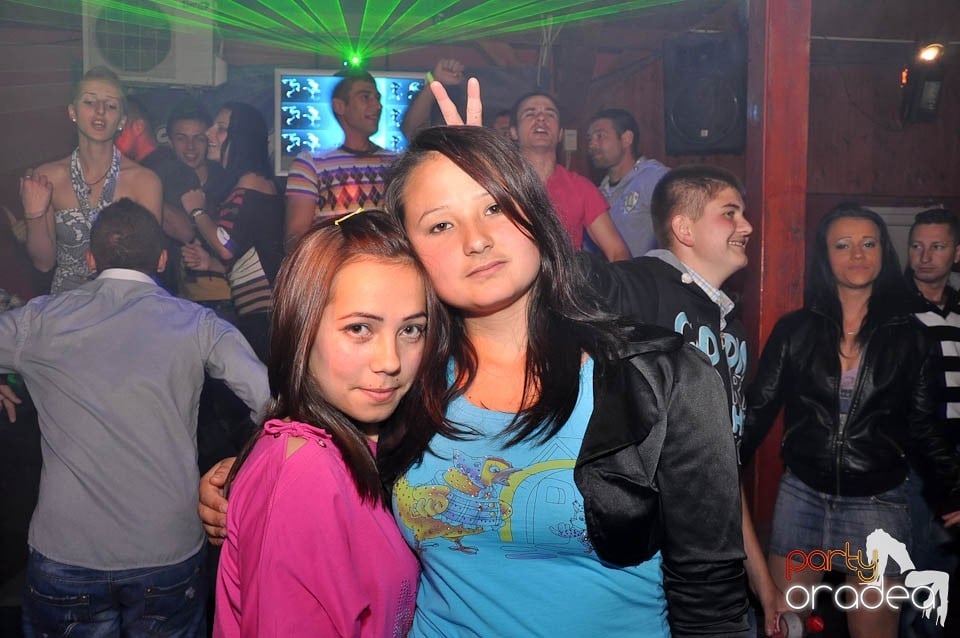 Retro Party în Disco Faház, 