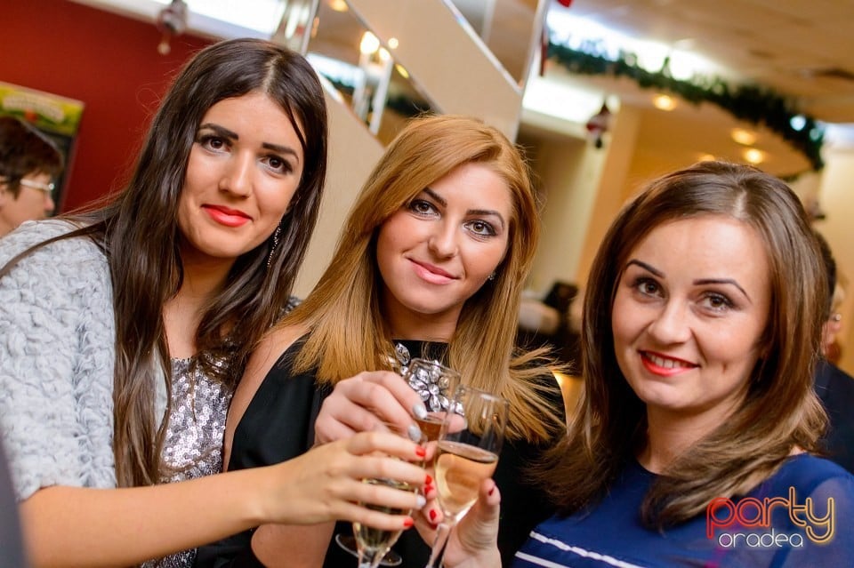 Revelion în Hotel Nufărul, Hotel Nufărul