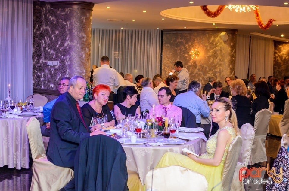 Revelion la Hotel Internaţional, Hotel Internaţional