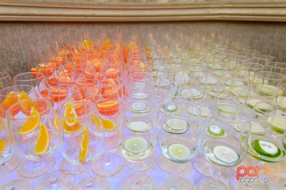 Revelion la Hotel Internaţional, Hotel Internaţional
