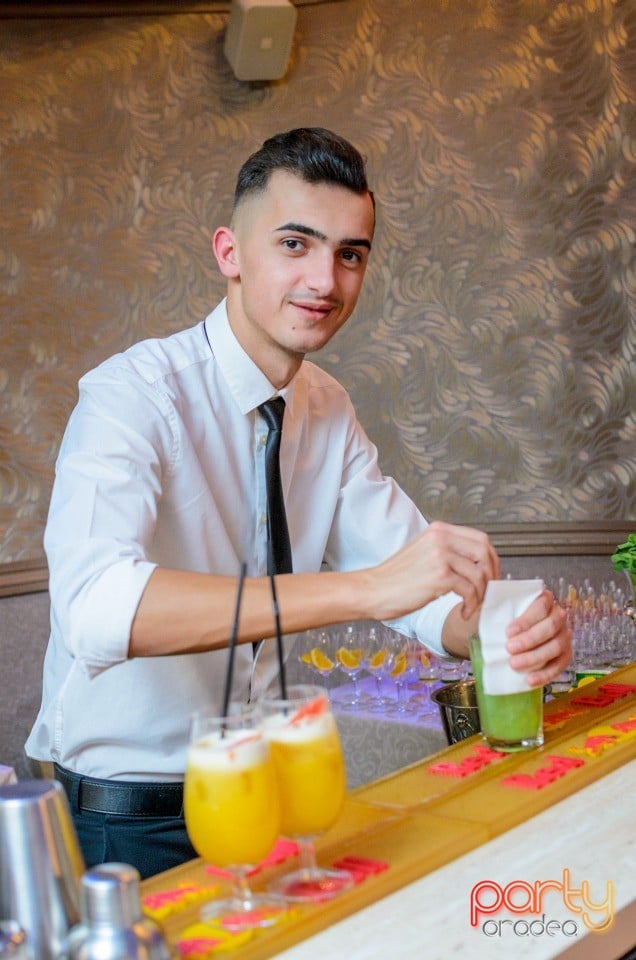 Revelion la Hotel Internaţional, Hotel Internaţional