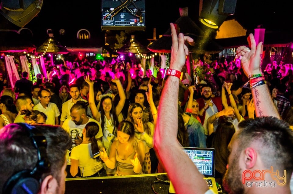 Rivo Summer Club - Maestros del Ritmo, Hanul Pescarilor