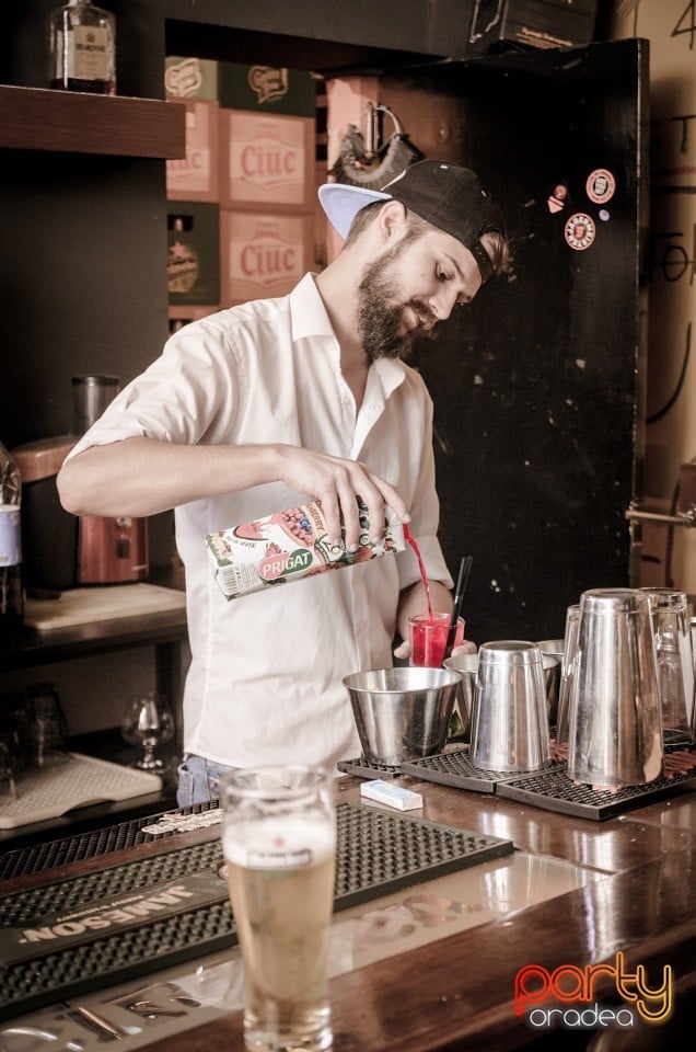 Rob B în Juice, Juice