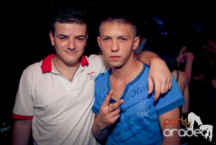 S-a sunat clopoţelul în Escape, 