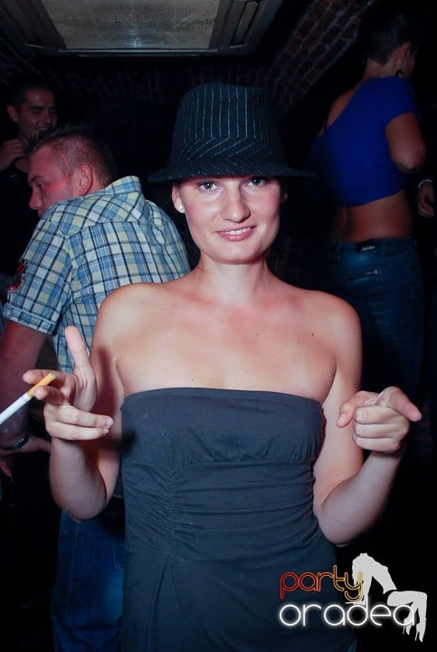 S-a sunat clopoţelul în Escape, 