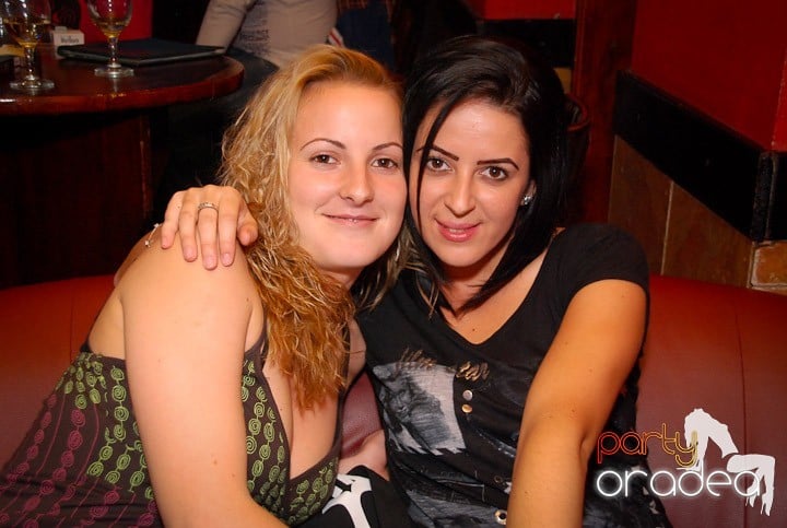 Sâmbătă distracţia continuă în Downtown, 