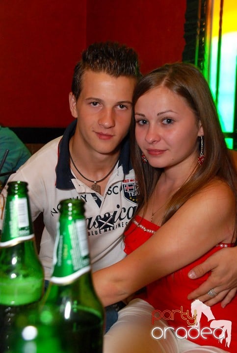 Sâmbătă distracţia continuă în Downtown, 