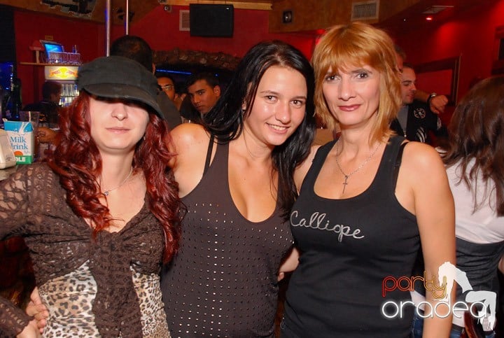 Sâmbătă distracţia continuă în Downtown, 