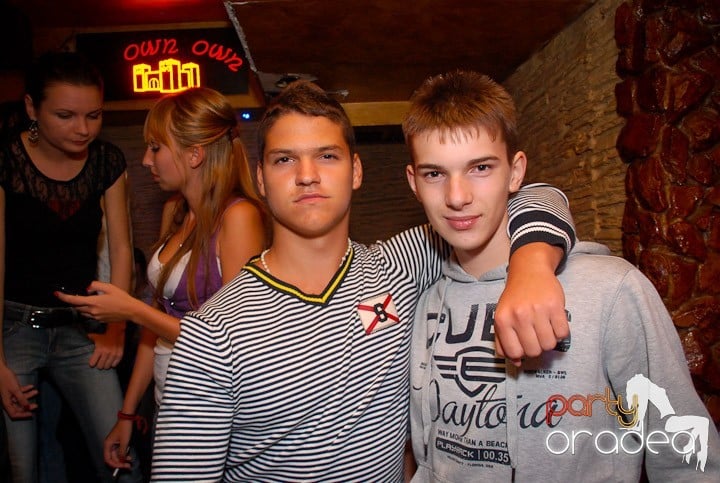 Sâmbătă distracţia continuă în Downtown, 