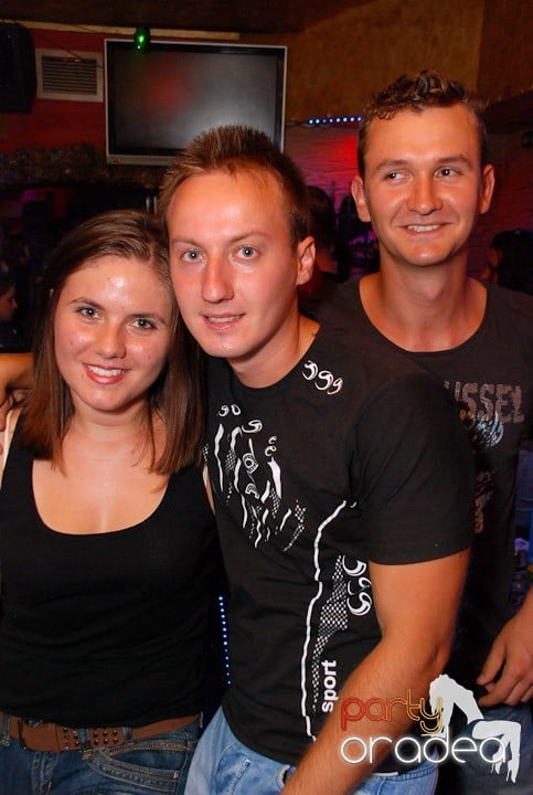 Sâmbătă distracţia continuă în Downtown, 