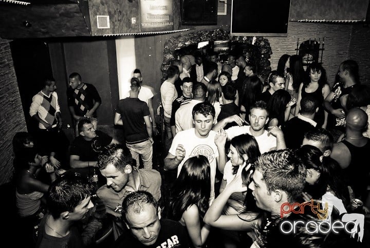 Sâmbătă distracţia continuă în Downtown, 